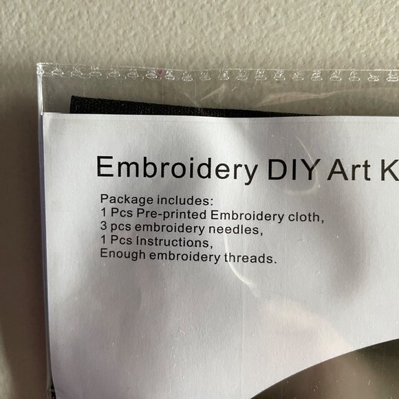 New Embroidery DIY Art Kit Set Pre-Printed Cloth Tools Beginners & Enthusiasts - Picture 6 of 10